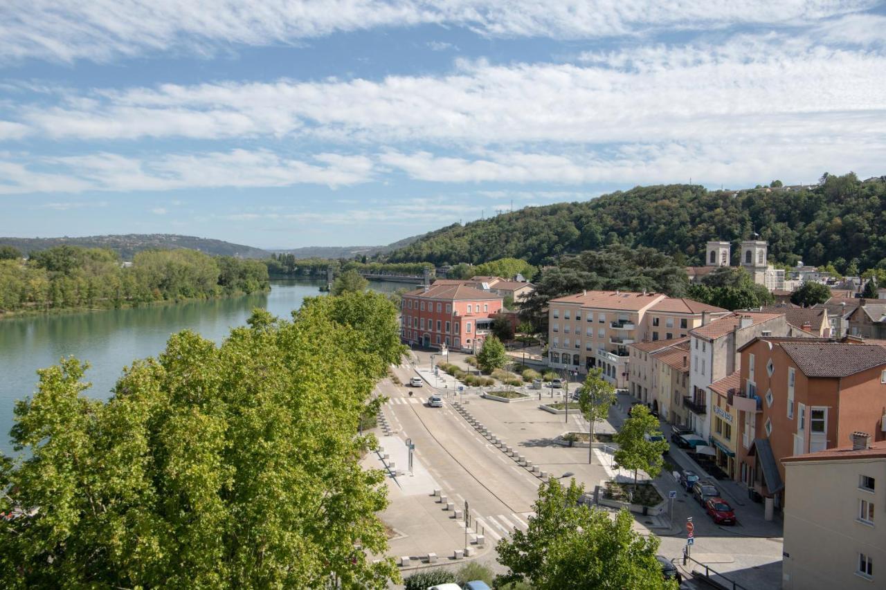 Kyriad Hotel Lyon Givors Εξωτερικό φωτογραφία