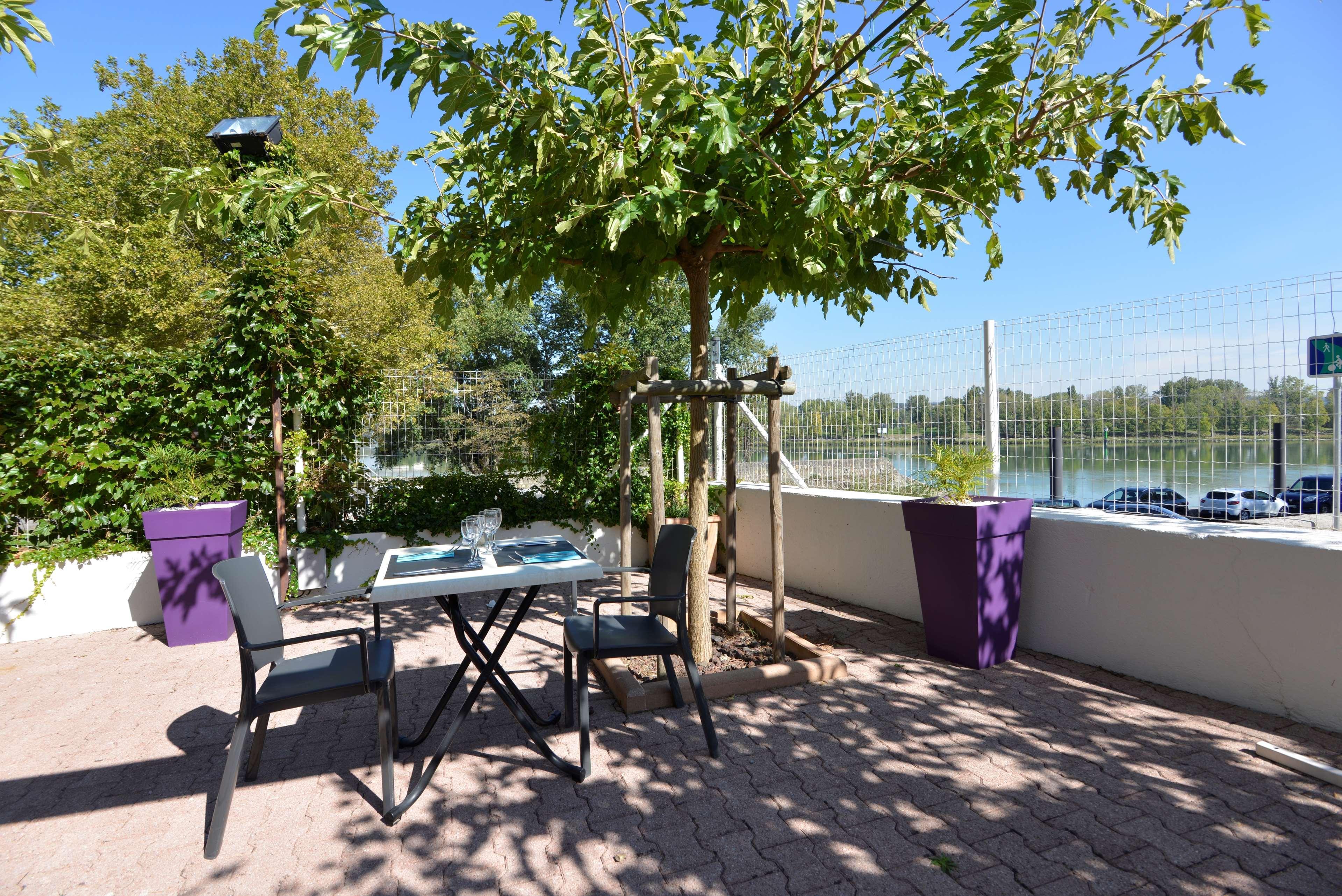 Kyriad Hotel Lyon Givors Εξωτερικό φωτογραφία