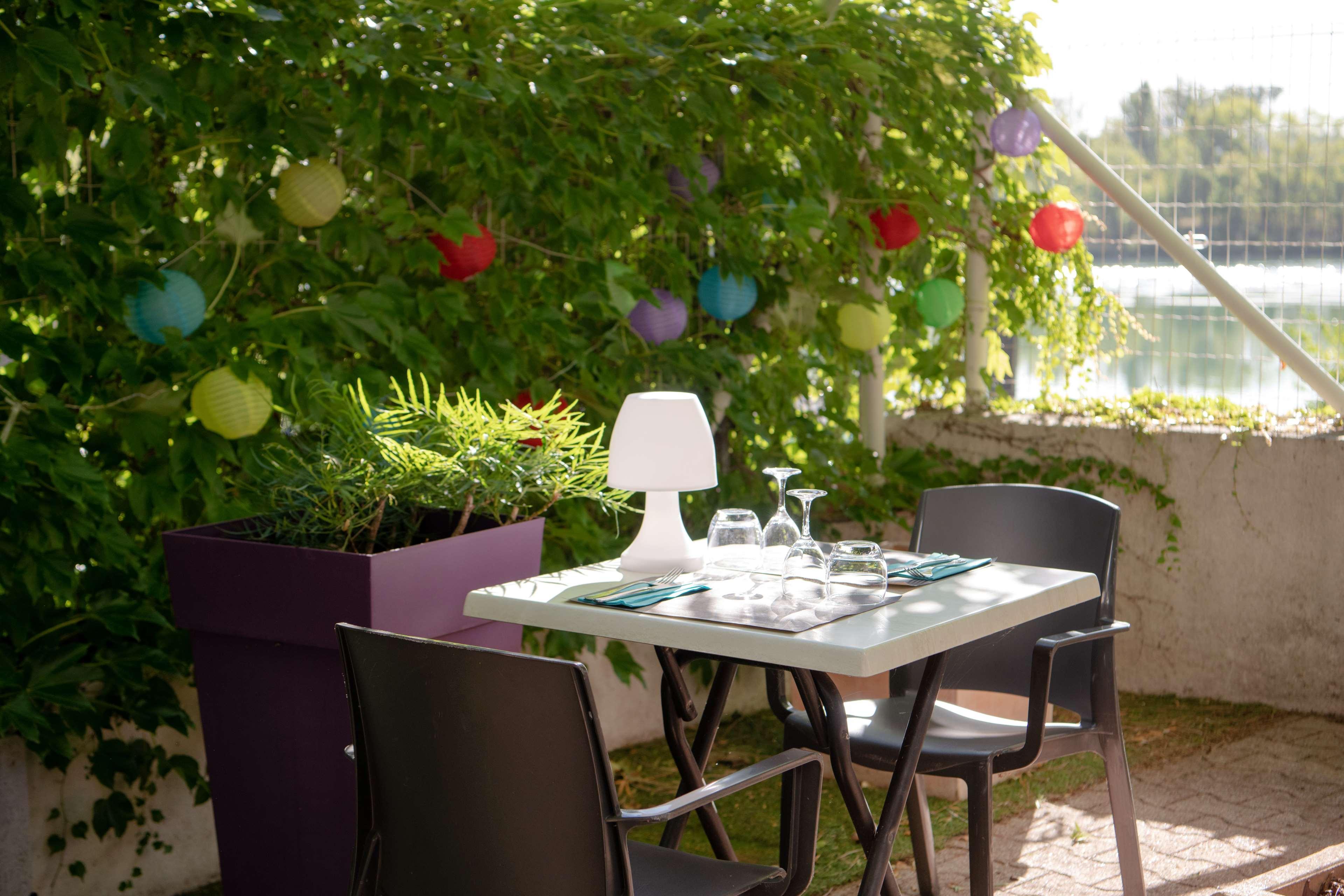 Kyriad Hotel Lyon Givors Εξωτερικό φωτογραφία