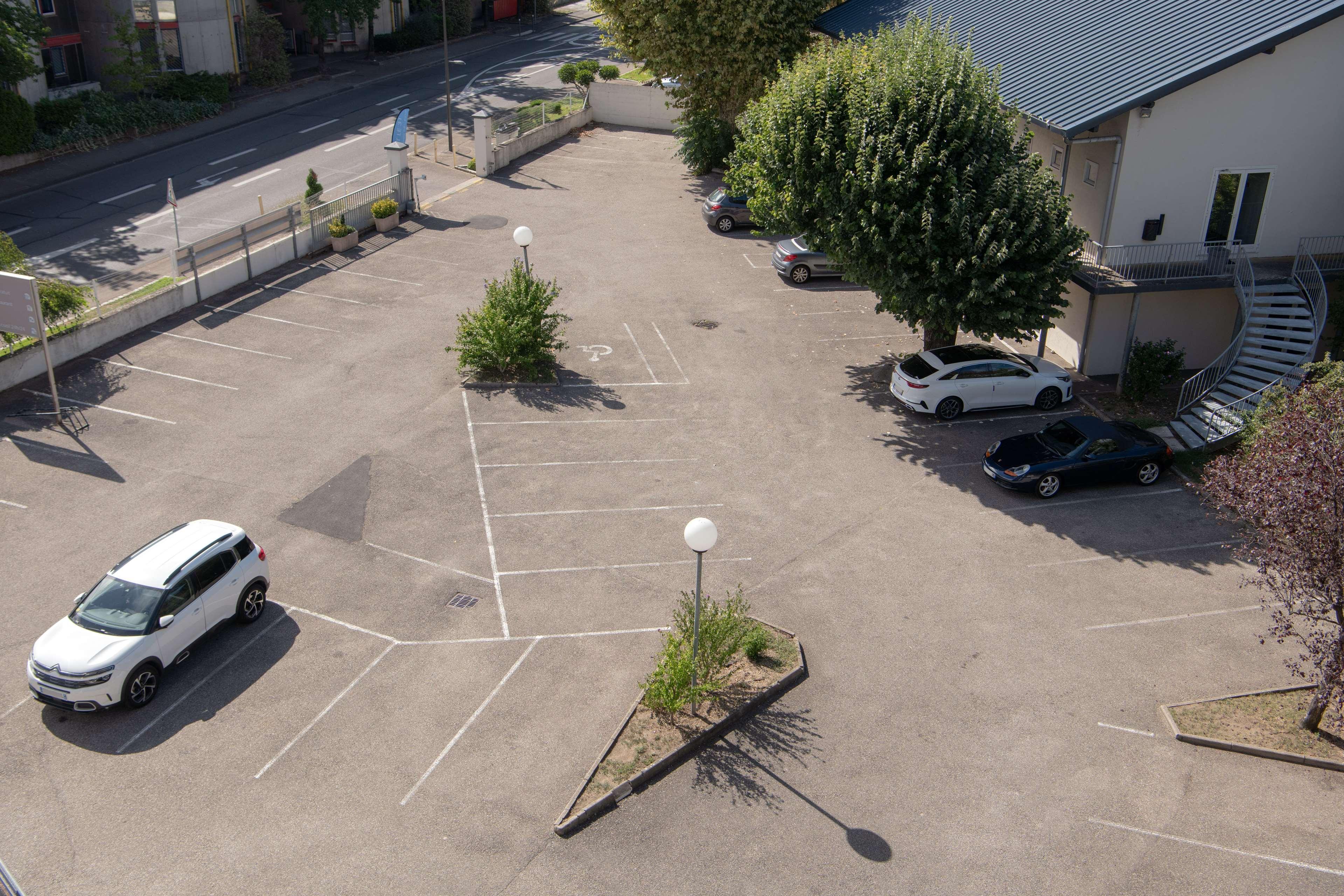 Kyriad Hotel Lyon Givors Εξωτερικό φωτογραφία