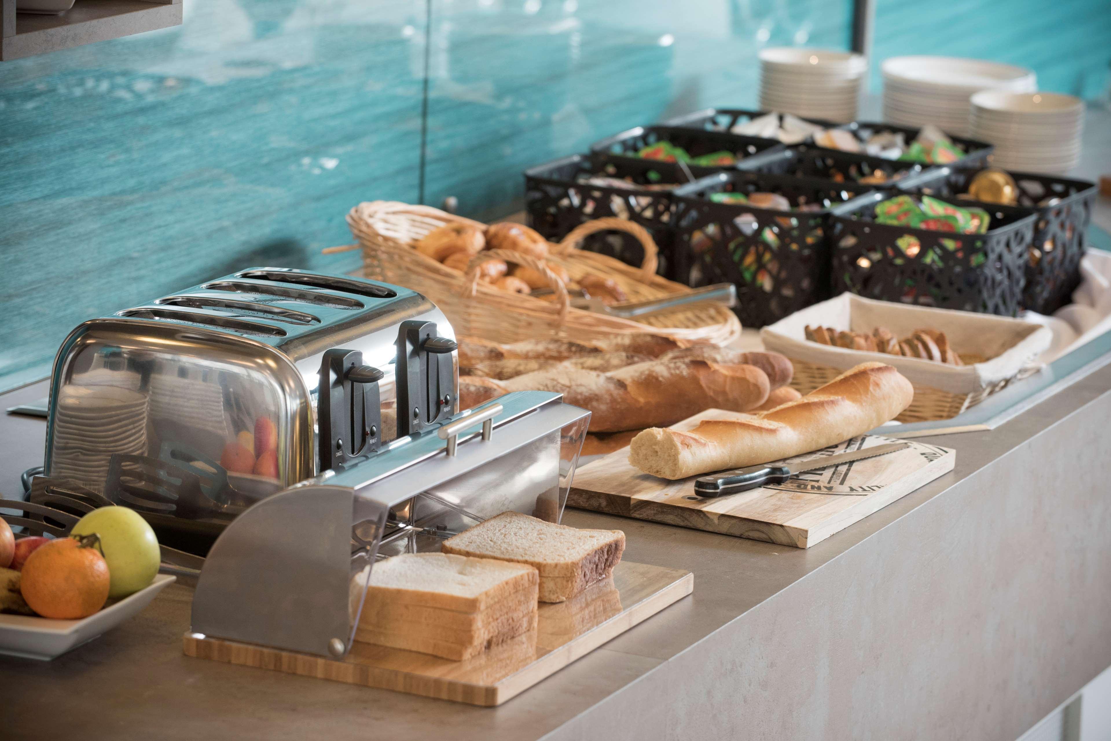 Kyriad Hotel Lyon Givors Εξωτερικό φωτογραφία