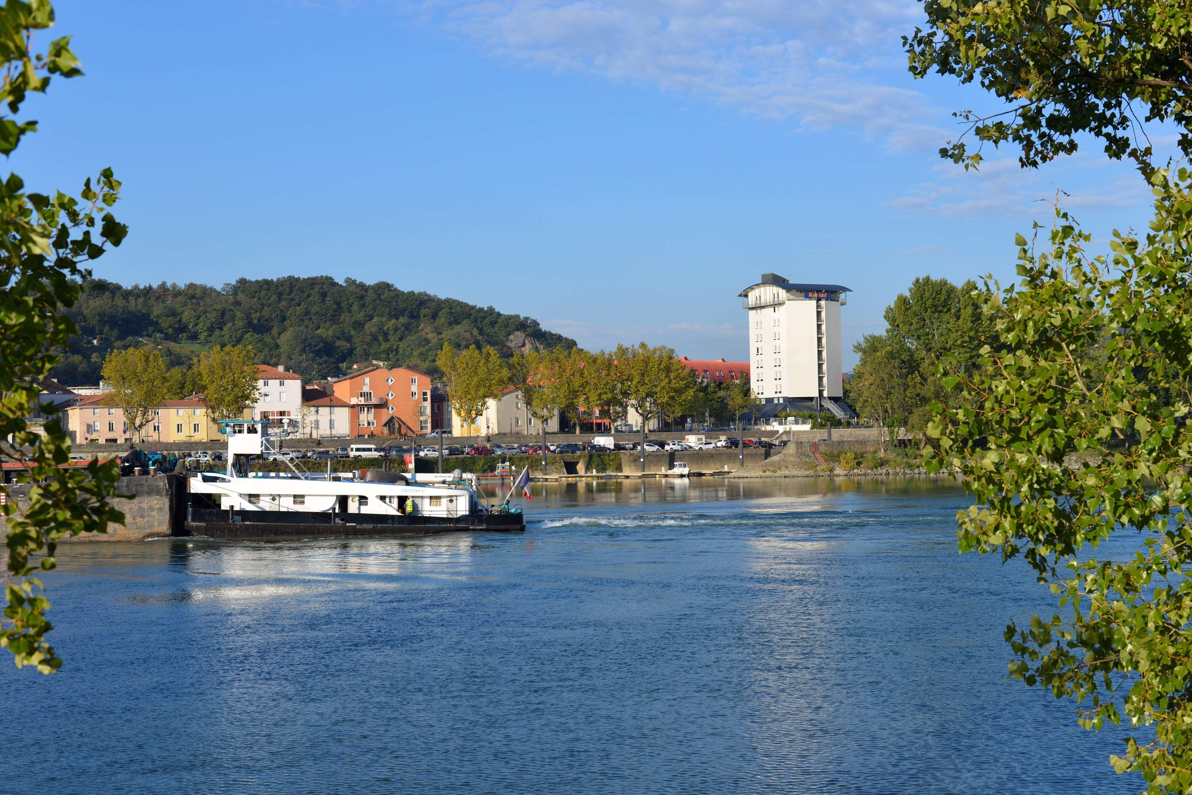Kyriad Hotel Lyon Givors Εξωτερικό φωτογραφία